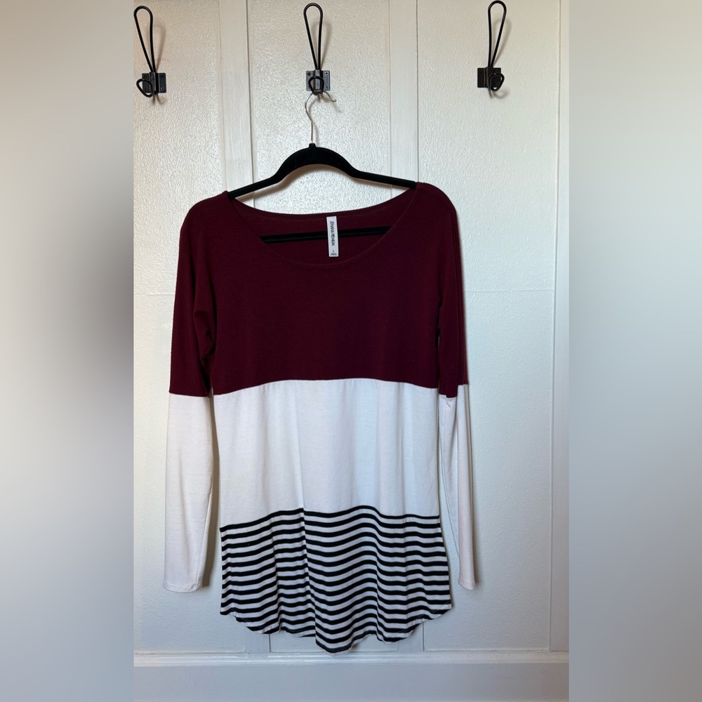 Women’s Zenana Outfitters Maroon and White Striped Long Sleeve Top Size Large